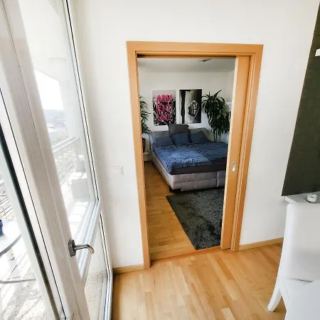 - Duna Part בודפשט