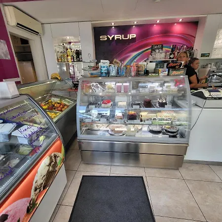 - Duna Part דירה *