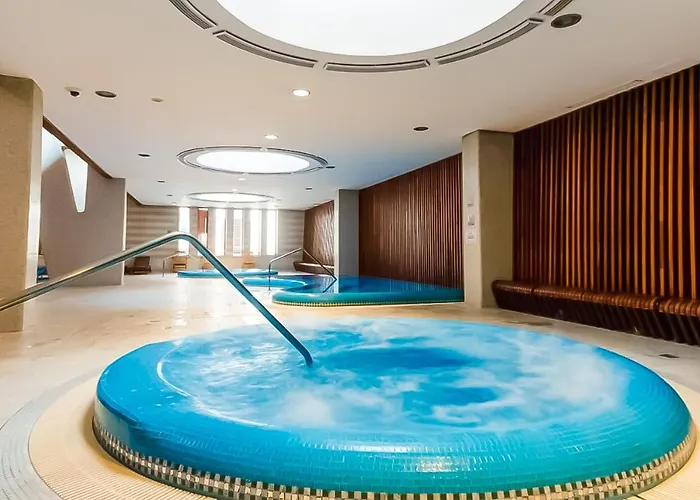 - Duna Part Apartament *